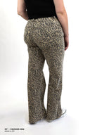 Model wearing Tummy Control Wide Leg in leopard wash with the finished hem at 32" inseam standard.