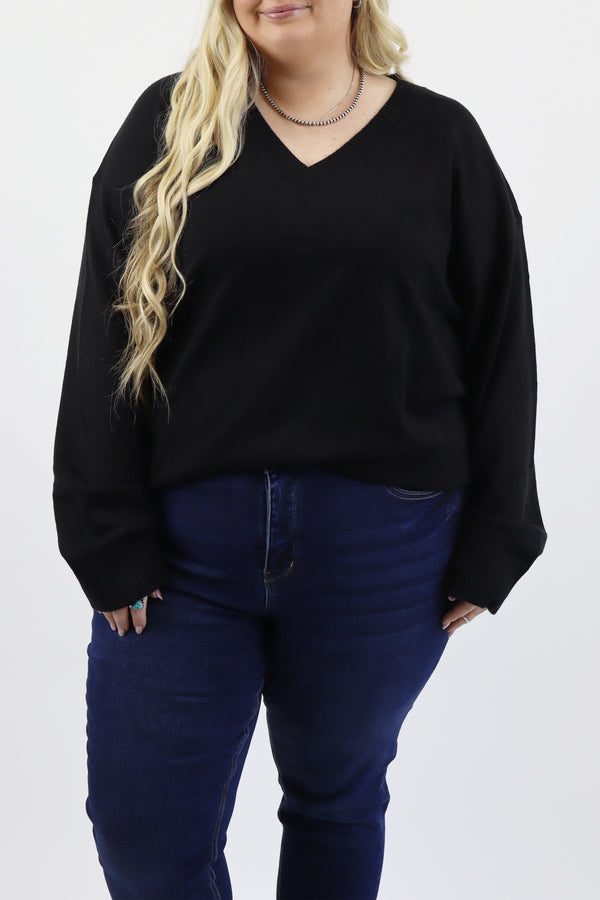 Oversized V Neck Sweater - Black / S | M